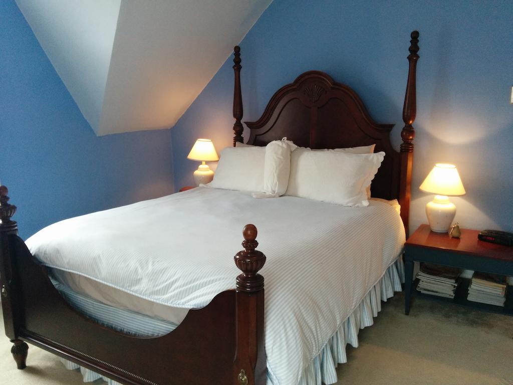 Fairmont House Bed & Breakfast Mahone Bay Pokój zdjęcie